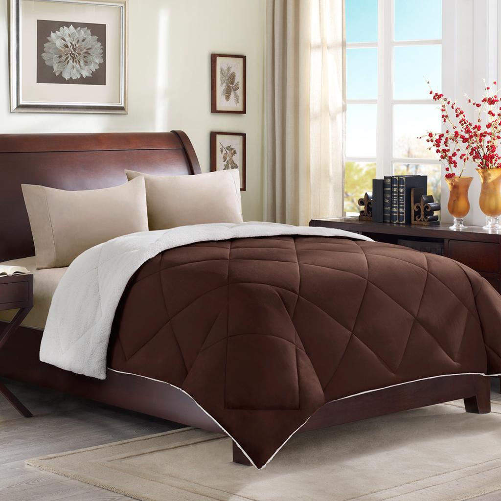 Comfort Classics - Microfiber/Berber Down Alt Comforter - Brown - Full/Queen
Comfort Classics - Microfiber/Berber Down Alt Comforter - Brown - Full/Queen