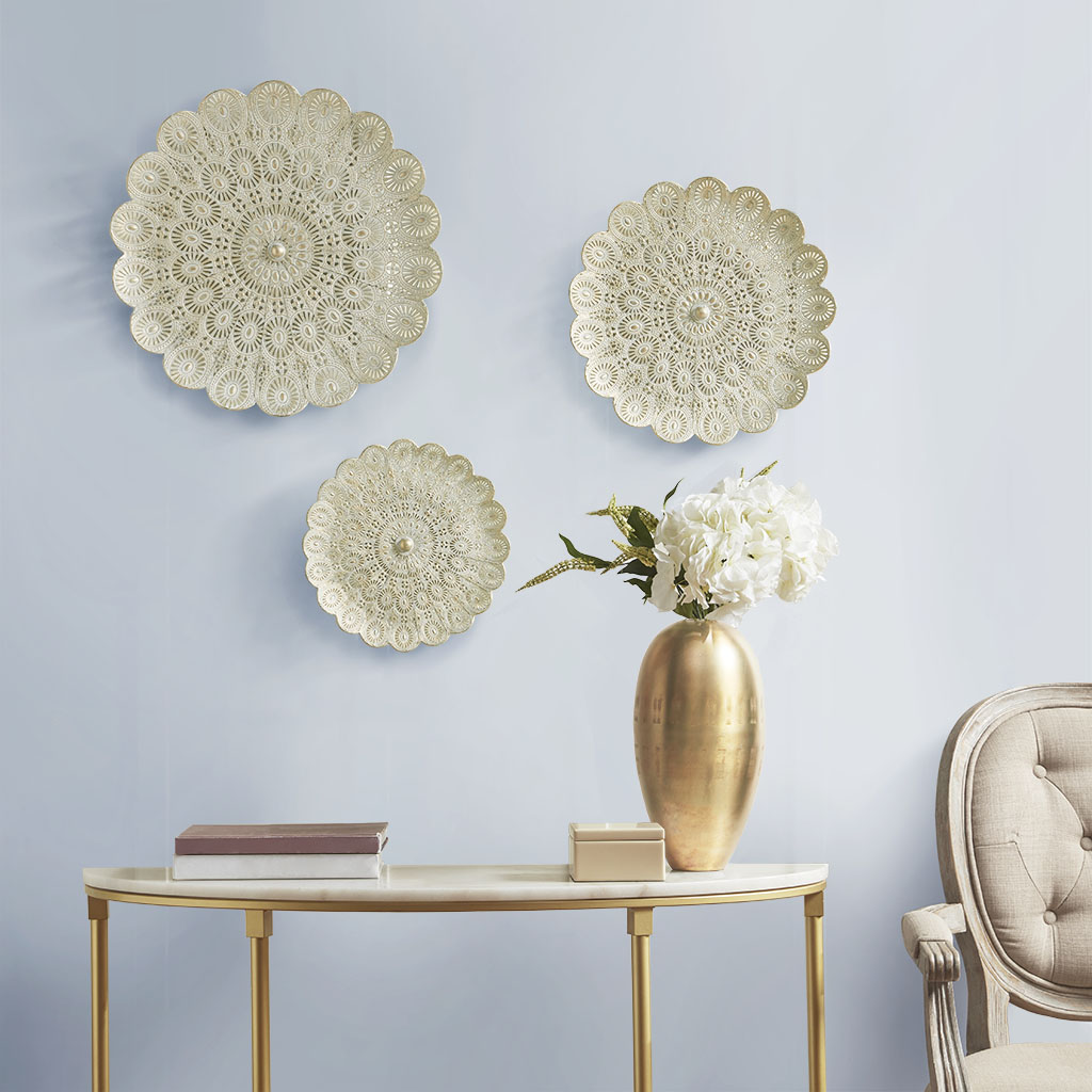 Madison Park - Baley Wall Decor set of 3 - White with Gold brush - See below
Madison Park - Baley Wall Decor set of 3 - White with Gold brush - See below