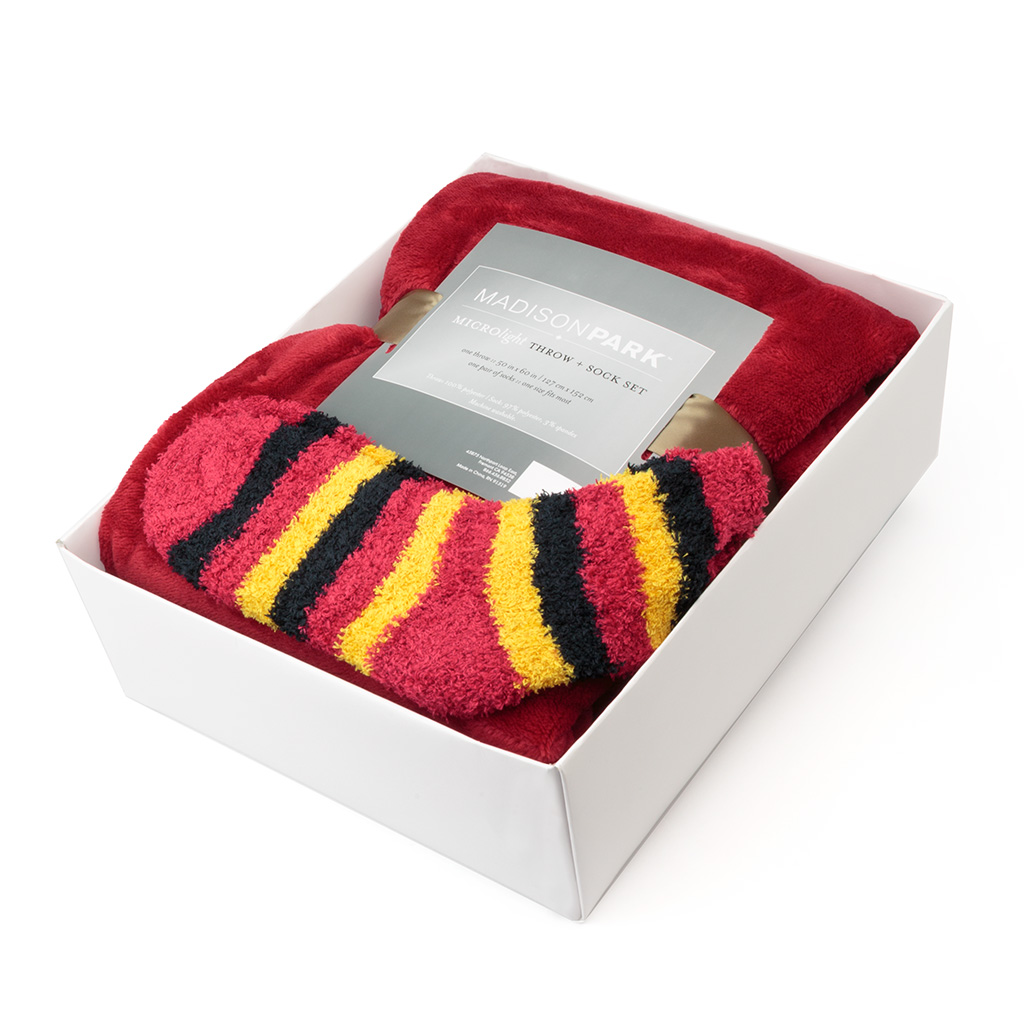 Madison Park - Solid Microlight Throw & Sock Set Throw & Sock Set - Red - See below
Madison Park - Solid Microlight Throw & Sock Set Throw & Sock Set - Red - See below