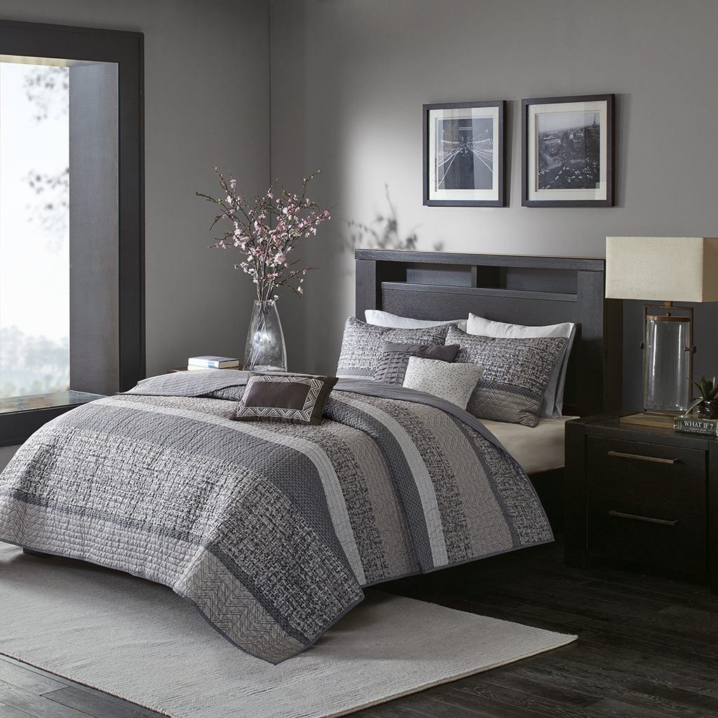 Madison Park - Rhapsody 6 Piece Reversible Jacquard Coverlet Set - Grey/Taupe - Full/Queen
Madison Park - Rhapsody 6 Piece Reversible Jacquard Coverlet Set - Grey/Taupe - Full/Queen