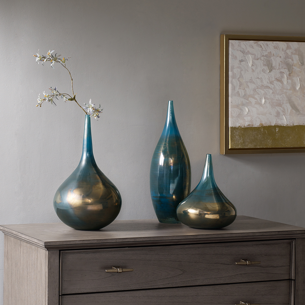 Madison Park Signature - Aurora Handmade Rainbow Glass Vase- Set of 3 - Blue Metal - See below
Madison Park Signature - Aurora Handmade Rainbow Glass Vase- Set of 3 - Blue Metal - See below