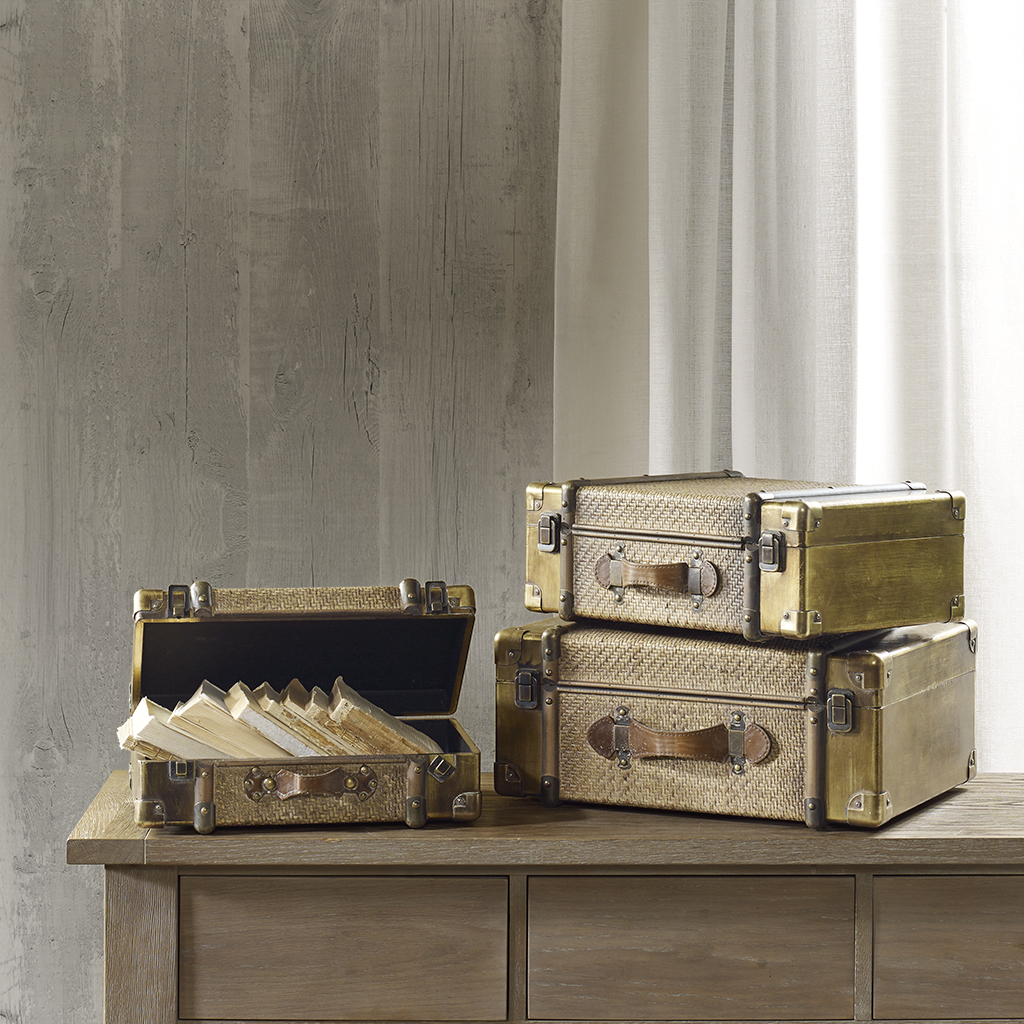 Madison Park Signature - Chatham Vintage Wood Trunk Set - Natural - See below
Madison Park Signature - Chatham Vintage Wood Trunk Set - Natural - See below