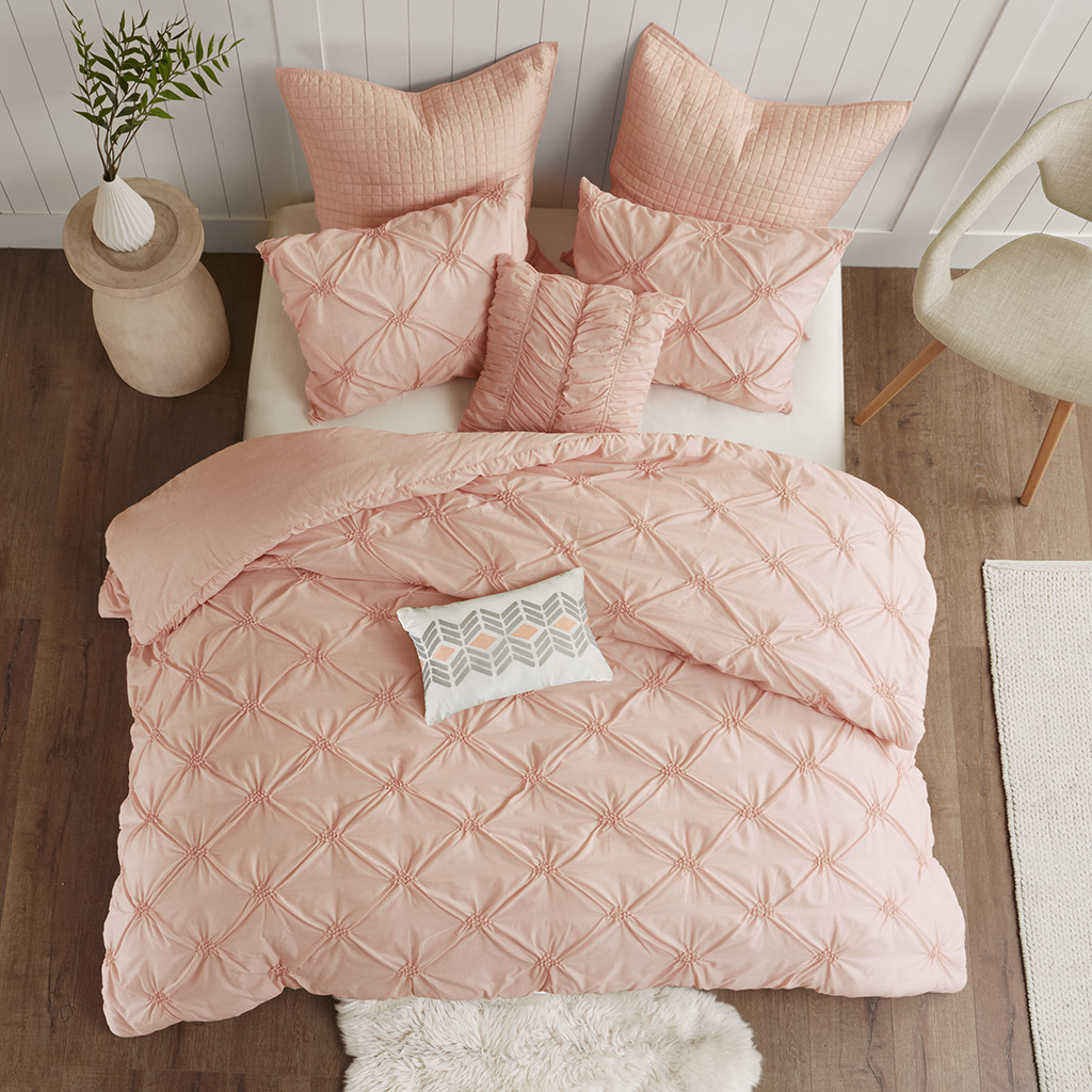 Urban Habitat - Talia 7 Piece Elastic Embroidered Chambray Duvet Set - Pink - King/Cal King
Urban Habitat - Talia 7 Piece Elastic Embroidered Chambray Duvet Set - Pink - King/Cal King