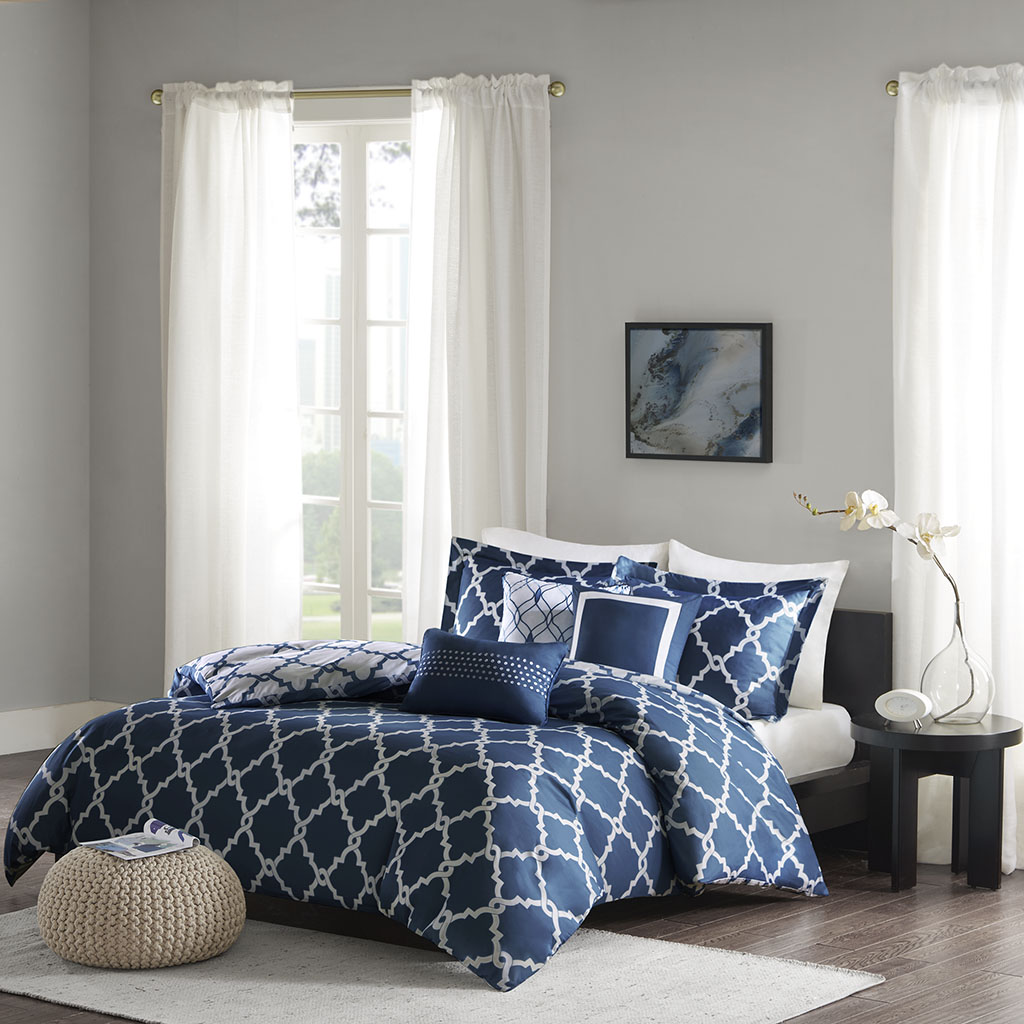 Madison Park - Merritt 6 Piece Reversible Duvet Cover Set - Navy - King/Cal King
Madison Park - Merritt 6 Piece Reversible Duvet Cover Set - Navy - King/Cal King
