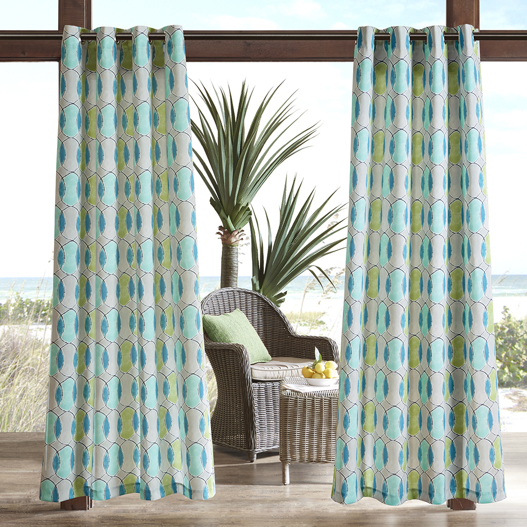 Madison Park - Gaviota Printed Circles 3M Scotchgard Outdoor Panel - Blue/Green - 84" Panel
Madison Park - Gaviota Printed Circles 3M Scotchgard Outdoor Panel - Blue/Green - 84" Panel