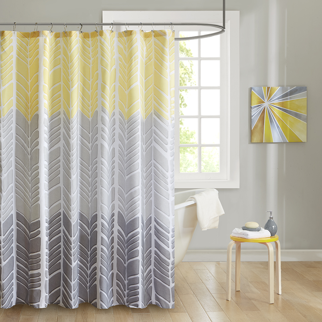 Intelligent Design - Adel 100% Microfiber Printed Shower Curtain - Yellow - 72x72
Intelligent Design - Adel 100% Microfiber Printed Shower Curtain - Yellow - 72x72