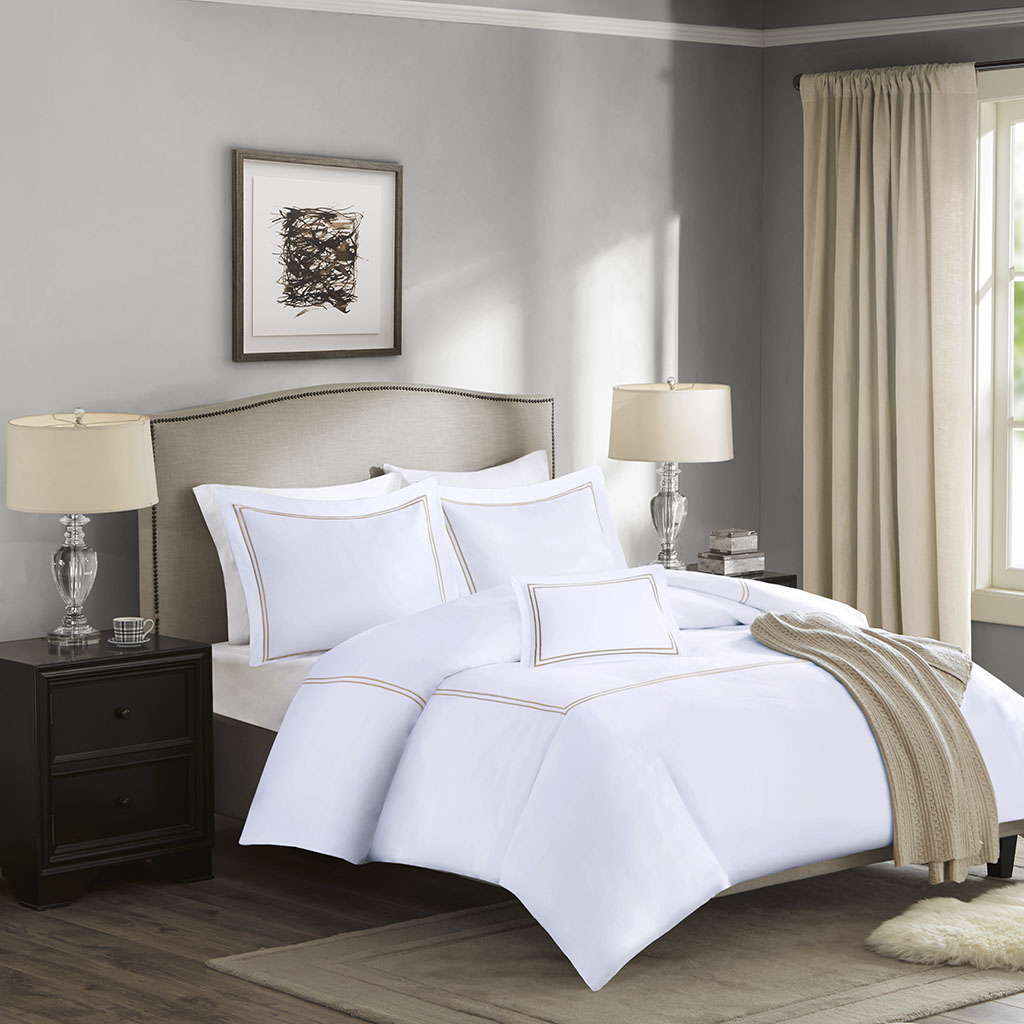 Madison Park Signature - Luxury Collection 1000 Thread Count Embroidered Cotton Sateen Duvet Cover Set - Tan - Full/Queen
Madison Park Signature - Luxury Collection 1000 Thread Count Embroidered Cotton Sateen Duvet Cover Set - Tan - Full/Queen