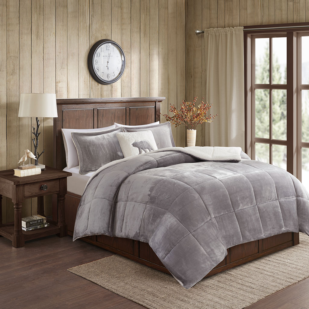 Woolrich - Alton Plush to Sherpa Down Alternative Comforter Set - Grey/Ivory - King
Woolrich - Alton Plush to Sherpa Down Alternative Comforter Set - Grey/Ivory - King