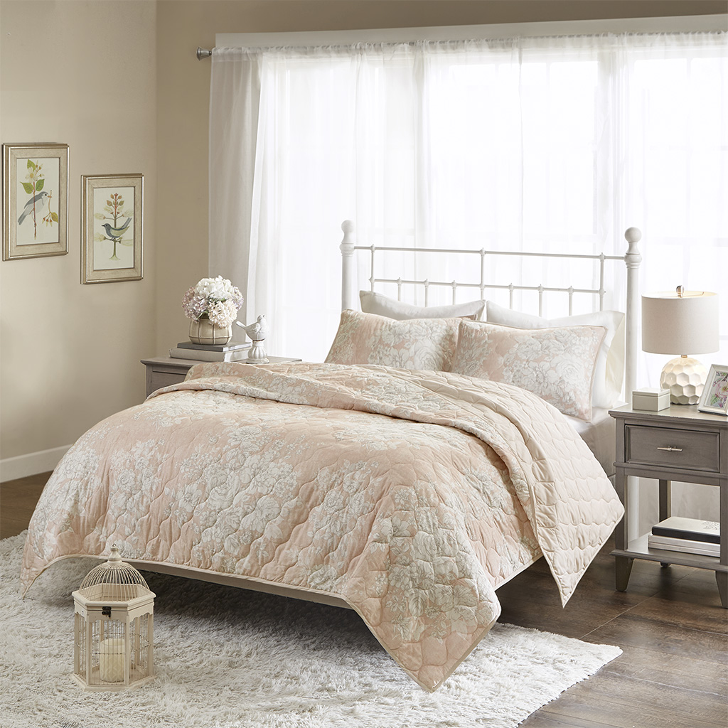 Madison Park - Gloria 3 Piece Cotton Printed Reversible Quilted Coverlet Set - Blush - Full/Queen
Madison Park - Gloria 3 Piece Cotton Printed Reversible Quilted Coverlet Set - Blush - Full/Queen
