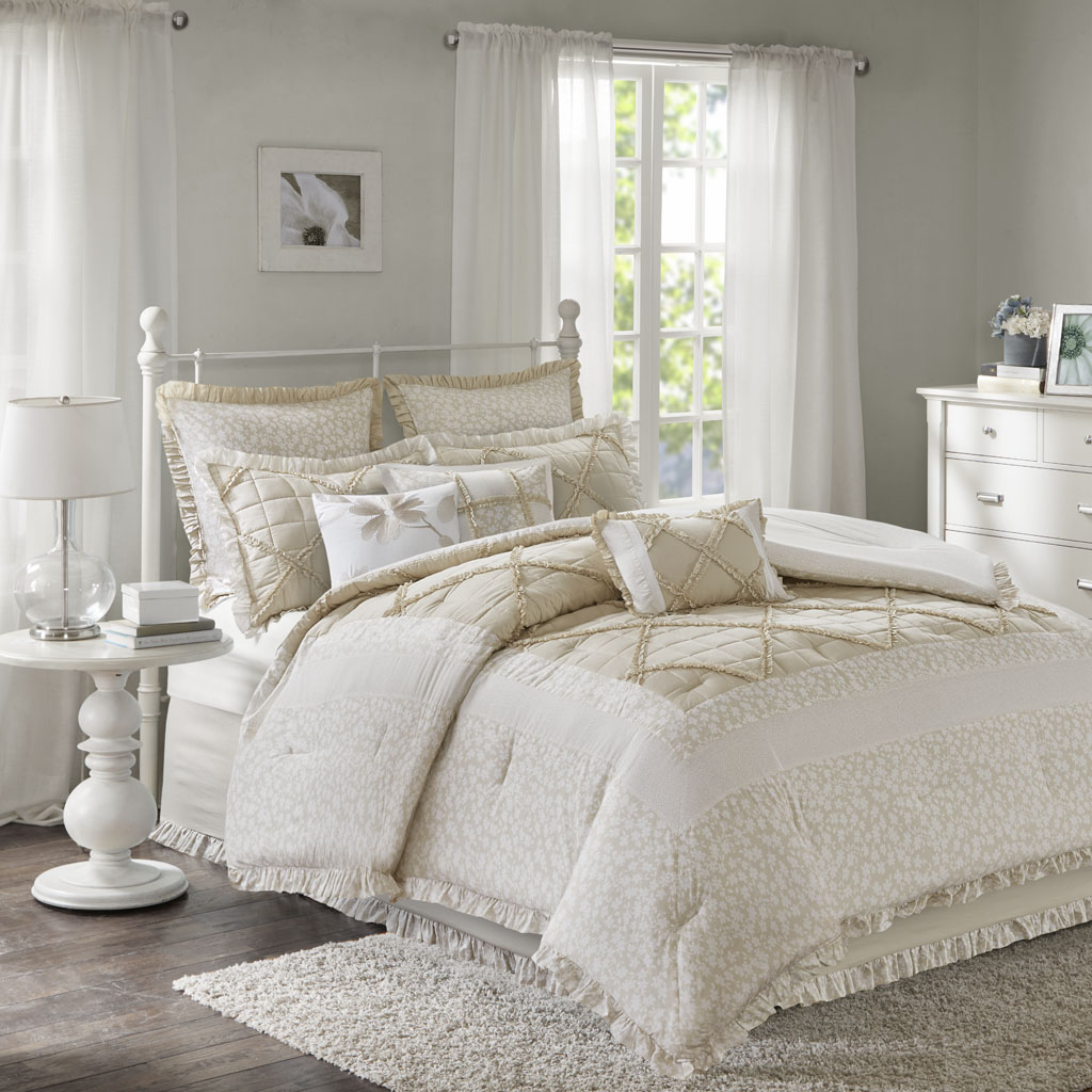 Madison Park - Mindy 9 Piece Cotton Percale Comforter Set - White/Tan - Cal King
Madison Park - Mindy 9 Piece Cotton Percale Comforter Set - White/Tan - Cal King