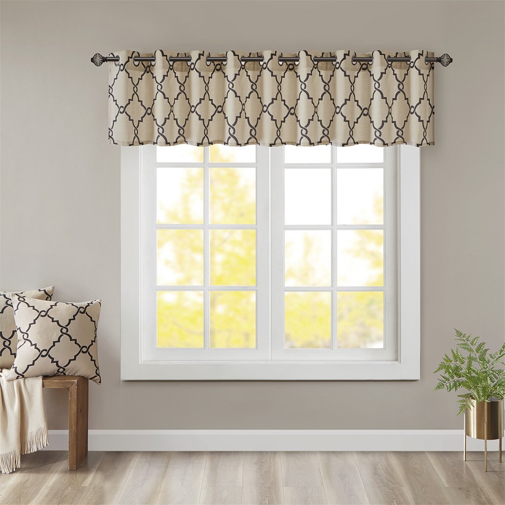 Madison Park - Saratoga Fretwork Print Grommet Top Window Valance - Khaki - 50x18
Madison Park - Saratoga Fretwork Print Grommet Top Window Valance - Khaki - 50x18