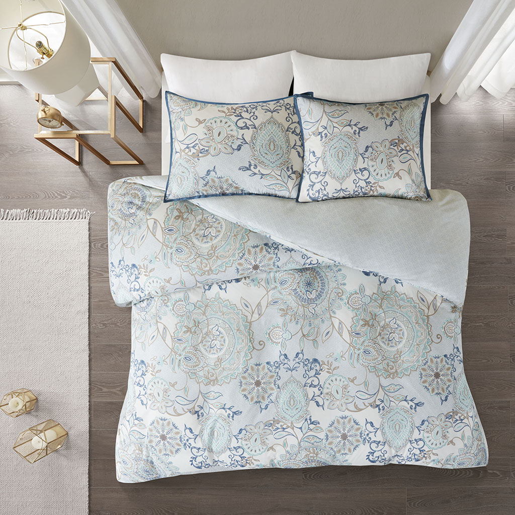 Madison Park - Isla 3 Piece Cotton Printed Reversible Duvet Cover Set - Blue - Full/Queen
Madison Park - Isla 3 Piece Cotton Printed Reversible Duvet Cover Set - Blue - Full/Queen
