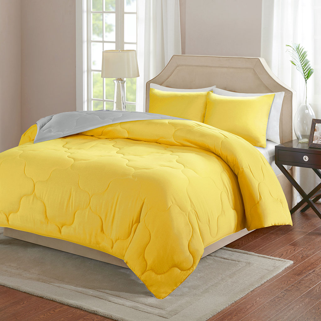 Comfort Spaces - Vixie Reversible Down Alternative Comforter Set - Grey/Yellow - Full/Queen
Comfort Spaces - Vixie Reversible Down Alternative Comforter Set - Grey/Yellow - Full/Queen