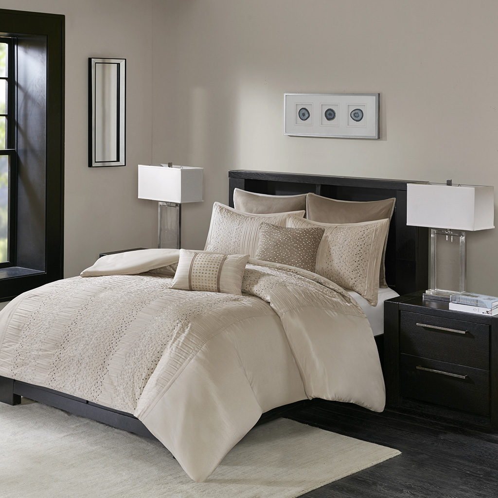 Madison Park - Camelia 7 Piece Embroidered Duvet Cover Set - Natural - King/Cal King
Madison Park - Camelia 7 Piece Embroidered Duvet Cover Set - Natural - King/Cal King