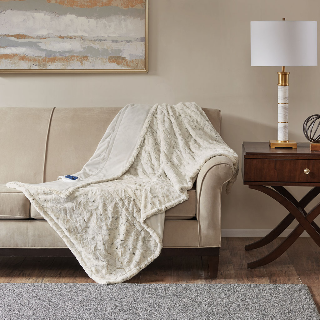 Beautyrest - Zuri Oversized Faux Fur Heated Throw - Snow Leopard - 50x70
Beautyrest - Zuri Oversized Faux Fur Heated Throw - Snow Leopard - 50x70
