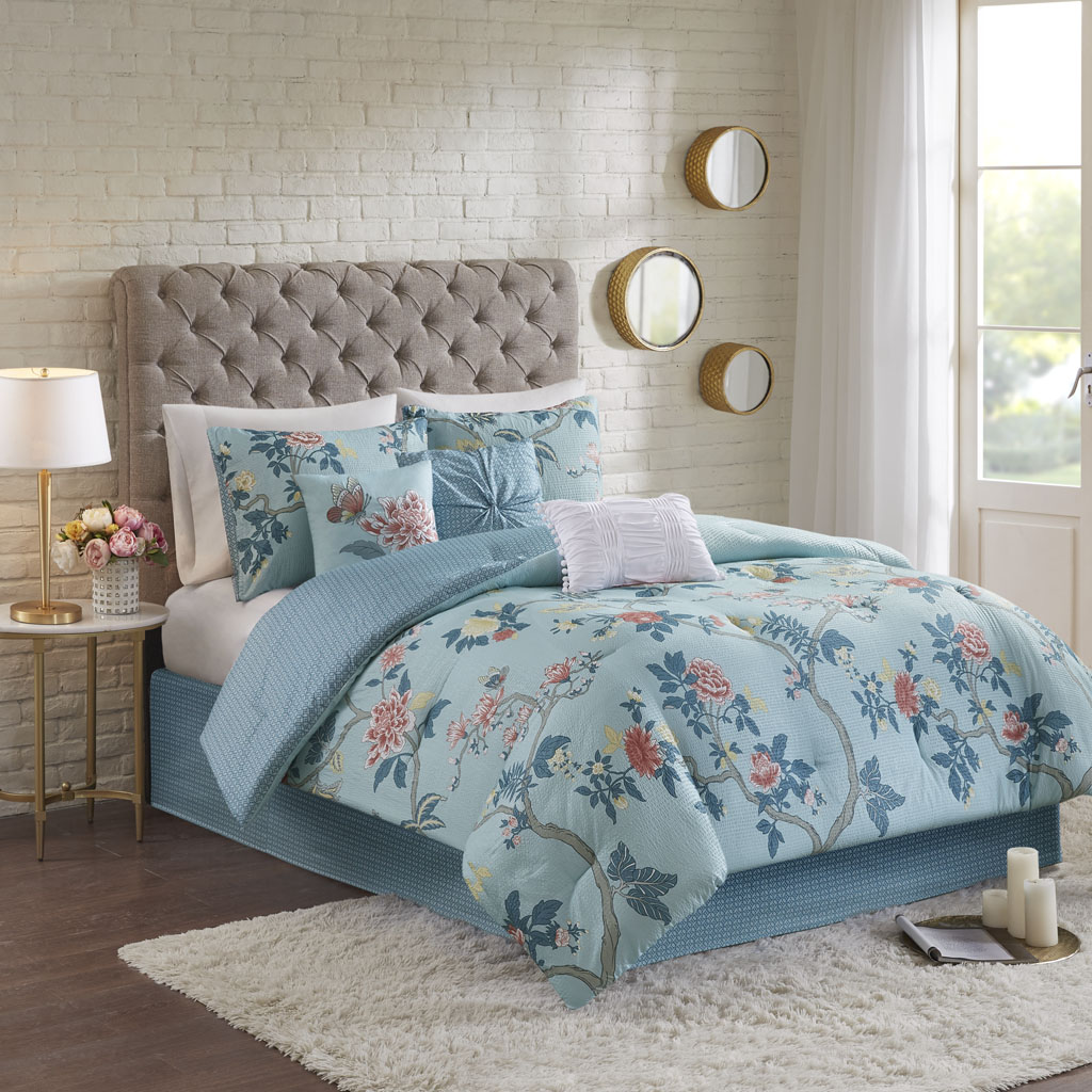 Madison Park - Charleston Garden 7 Piece Reversible Printed Seersucker Comforter Set - Blue - Queen
Madison Park - Charleston Garden 7 Piece Reversible Printed Seersucker Comforter Set - Blue - Queen