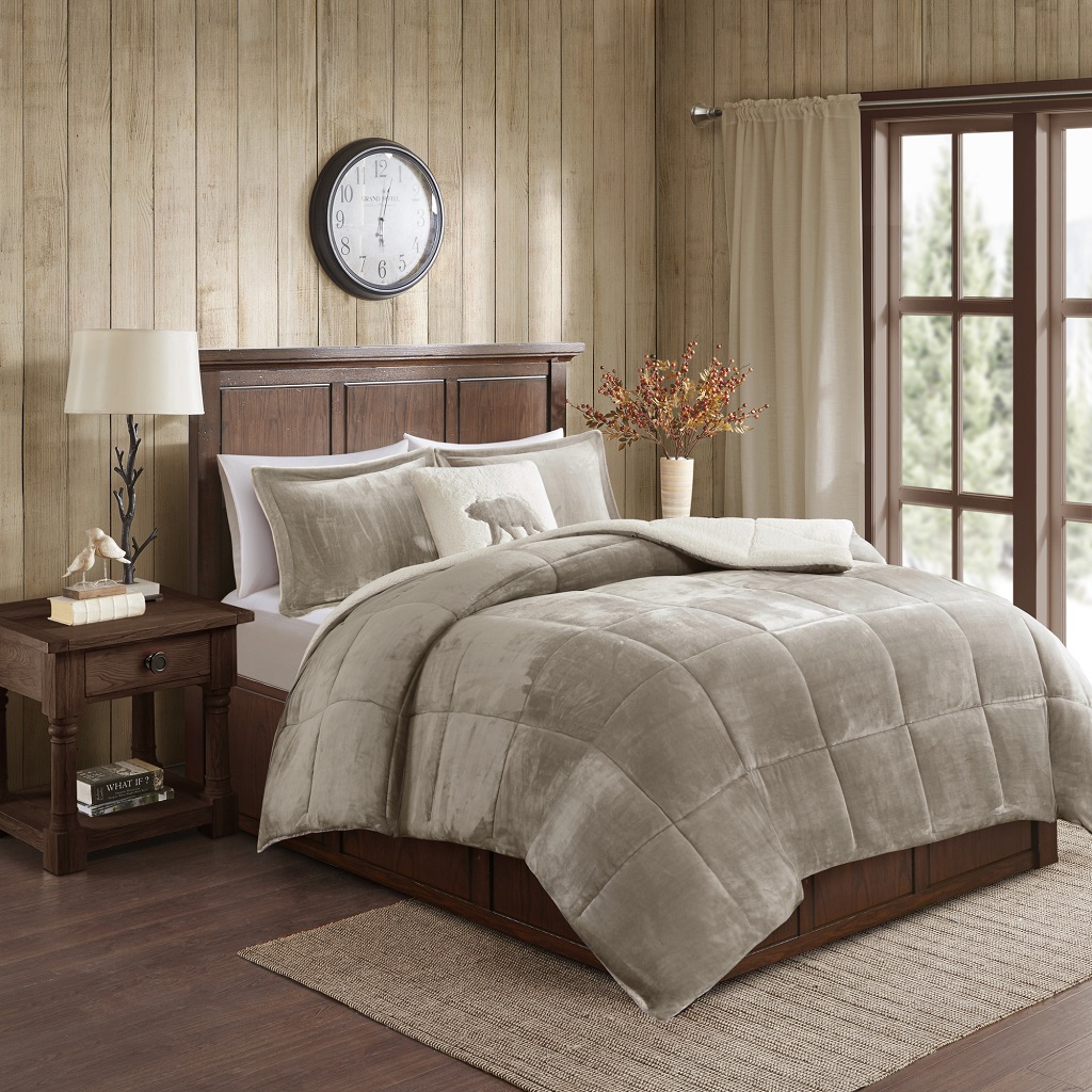 Woolrich - Alton Plush to Sherpa Down Alternative Comforter Set - Taupe/Ivory - King
Woolrich - Alton Plush to Sherpa Down Alternative Comforter Set - Taupe/Ivory - King