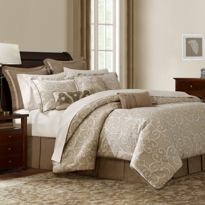 

Robert Allen - Adeso Jacquard Comforter Set - Beige - King