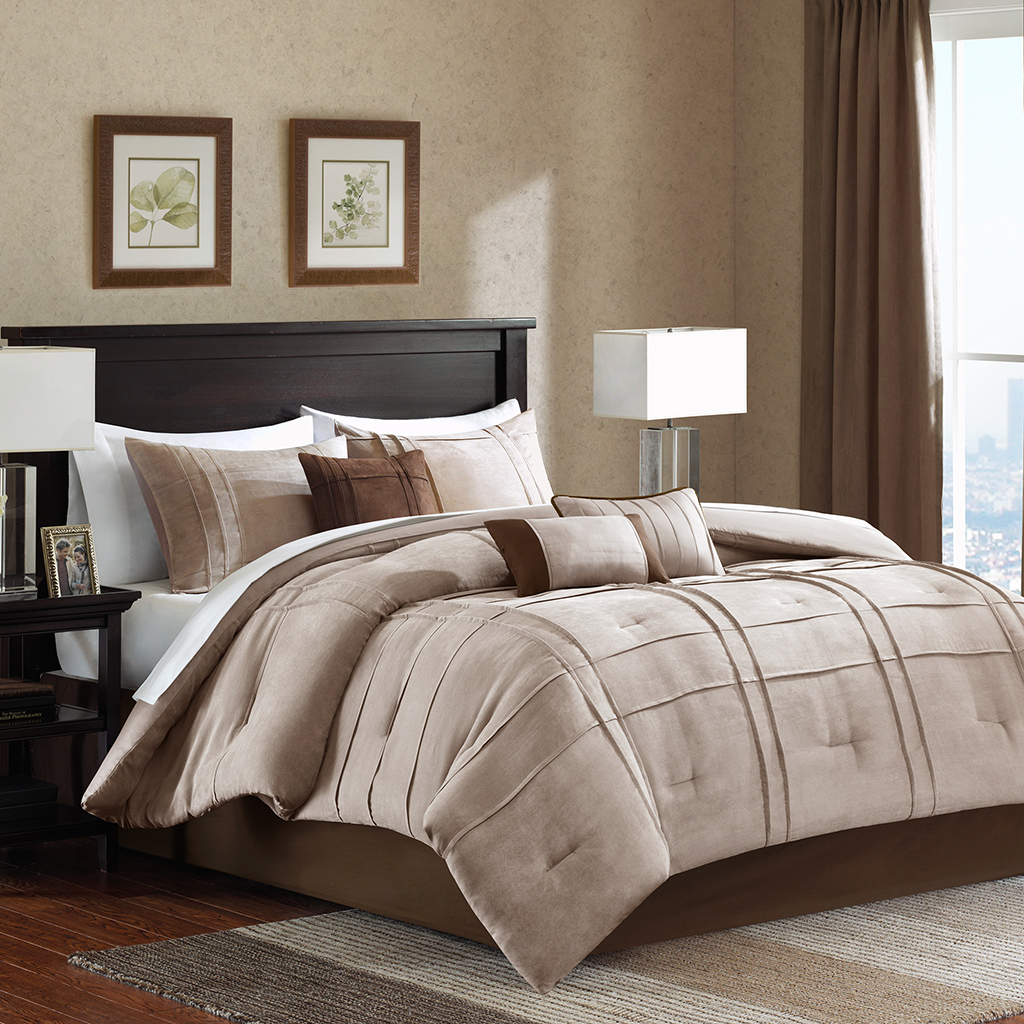 

Avenue 8 - Brooks 7 Piece Comforter Set - Sand - King