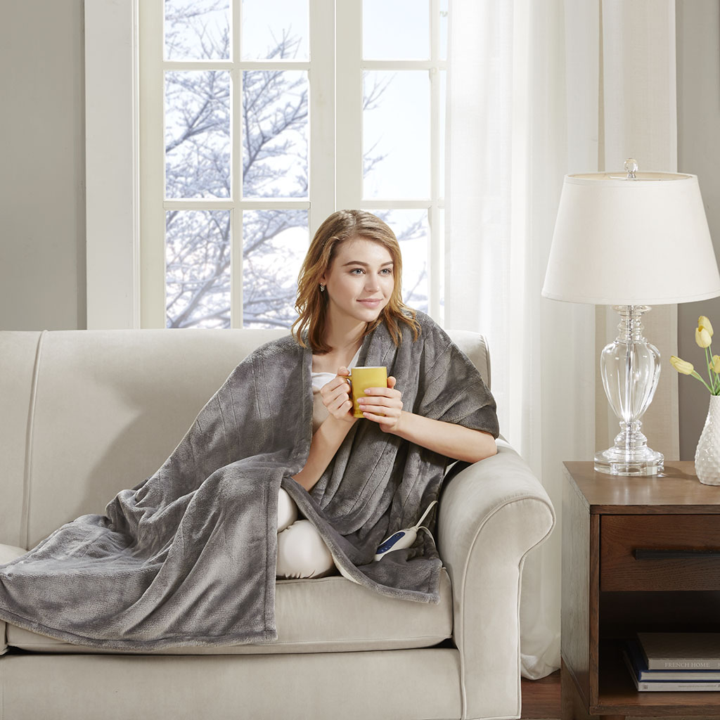 

Beautyrest - Heated Snuggle Plush to Berber Wrap - Grey - 50x64