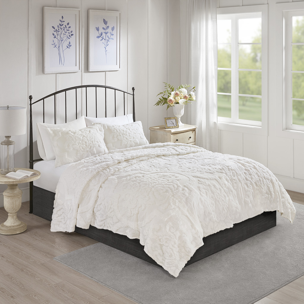 

Madison Park - Viola 3 Piece Tufted Cotton Chenille Damask Coverlet Set - White - King/Cal King