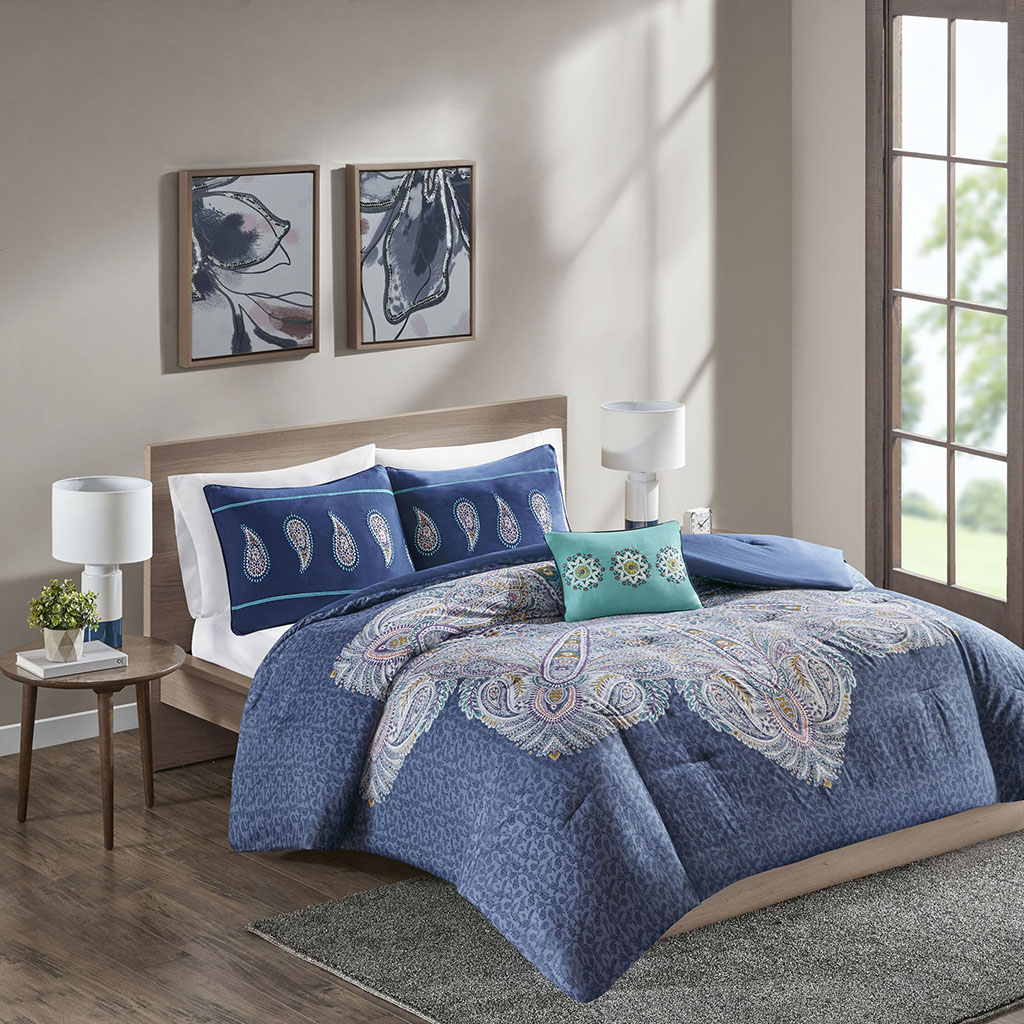 

Comfort Spaces - Genny 4 Piece Comforter Set - Blue - Queen