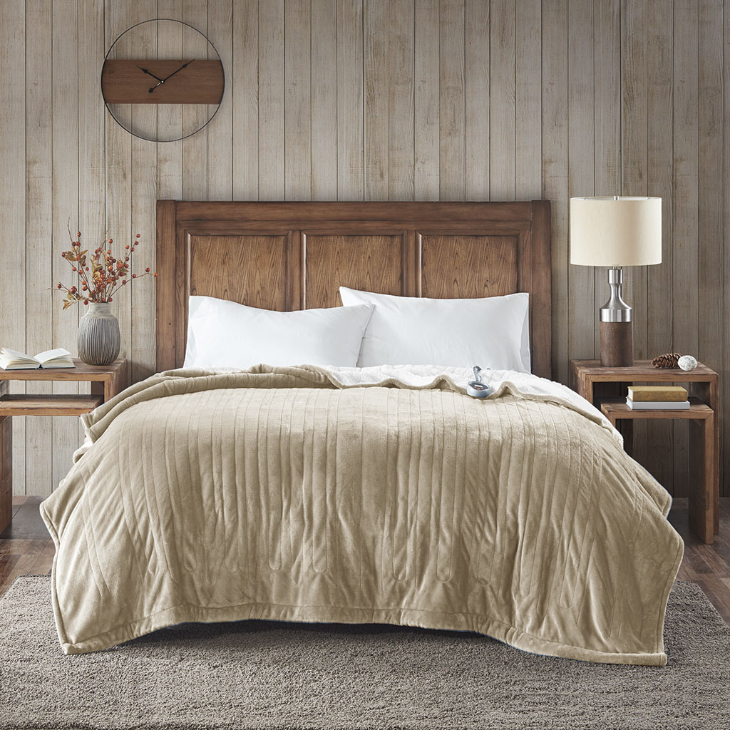 

Woolrich - Heated Plush to Berber Blanket - Tan - Full