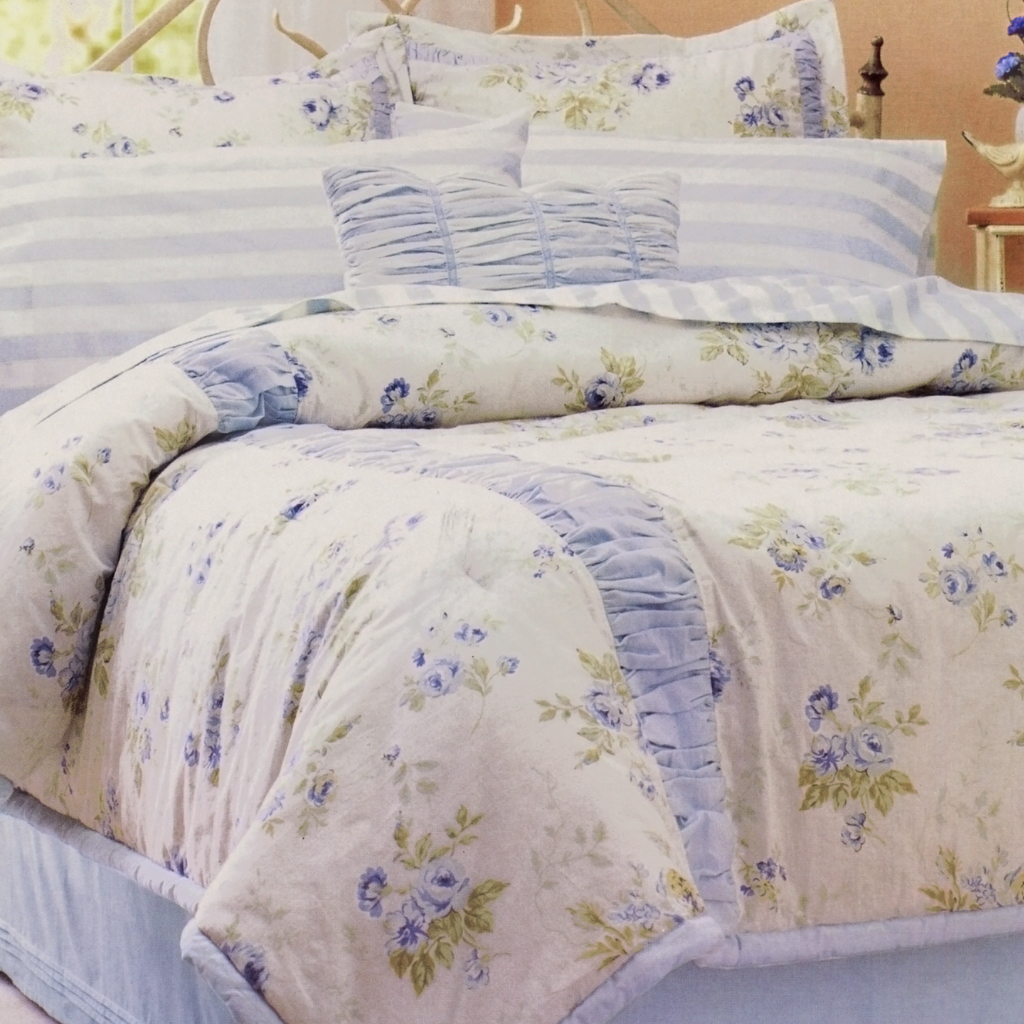 

Avenue 8 - Cottage Comforter Set - Blue - Full