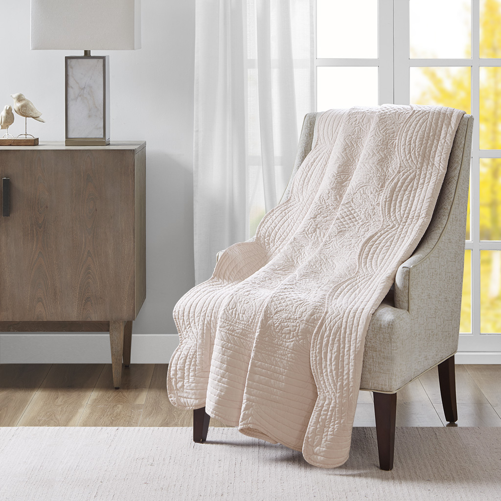 

Madison Park - Tuscany Oversized Quilted Throw with Scalloped Edges - Blush - 60x72