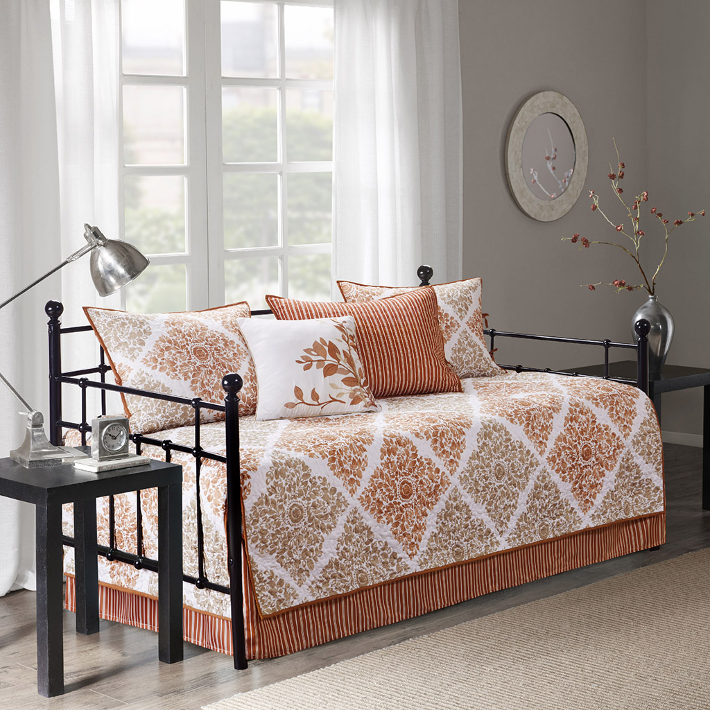 

Madison Park - Claire 6 Piece Reversible Daybed Cover Set - Spice - Daybed