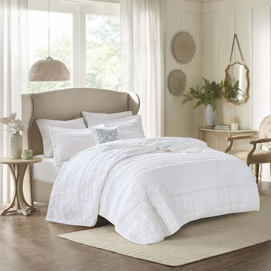 

Madison Park - Celeste 4 Piece Reversible Coverlet Set - White - Full/Queen