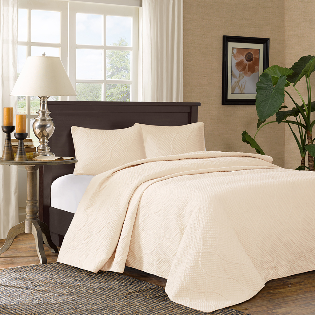 

Madison Park - Corrine 3 Piece Reversible Mini Bedspread Set - Ivory - King