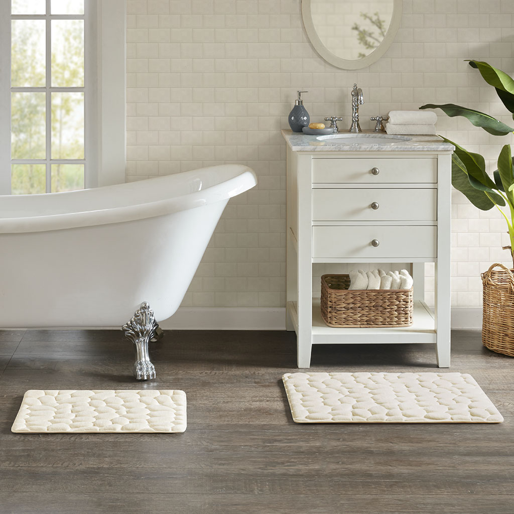 

Madison Park Essentials - Pebble Embossed Memory Foam Rug - Ivory - 20x30
