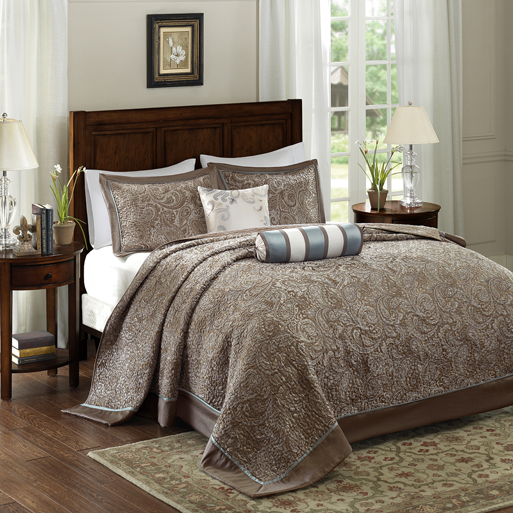 

Madison Park - Aubrey 5 Piece Reversible Jacquard Bedspread Set - Blue - Queen