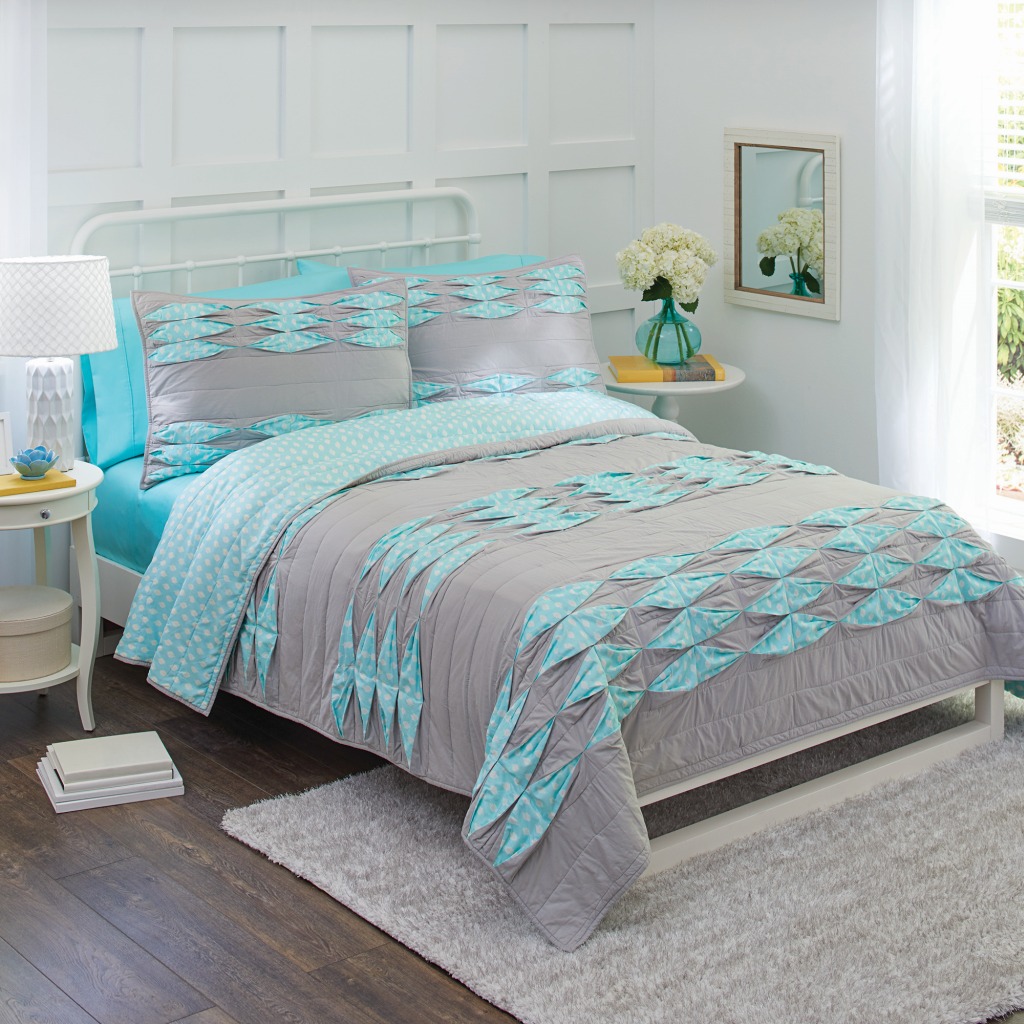 

Home Essence - Peekaboo Quilt - Aqua Grey - Full/Queen