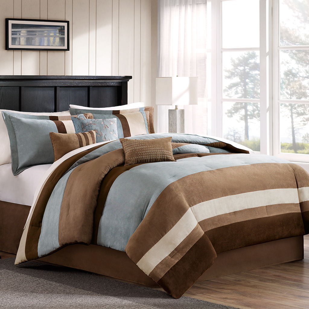 

Avenue 8 - Loreto Blue 7 Piece Comforter Set - Blue - King