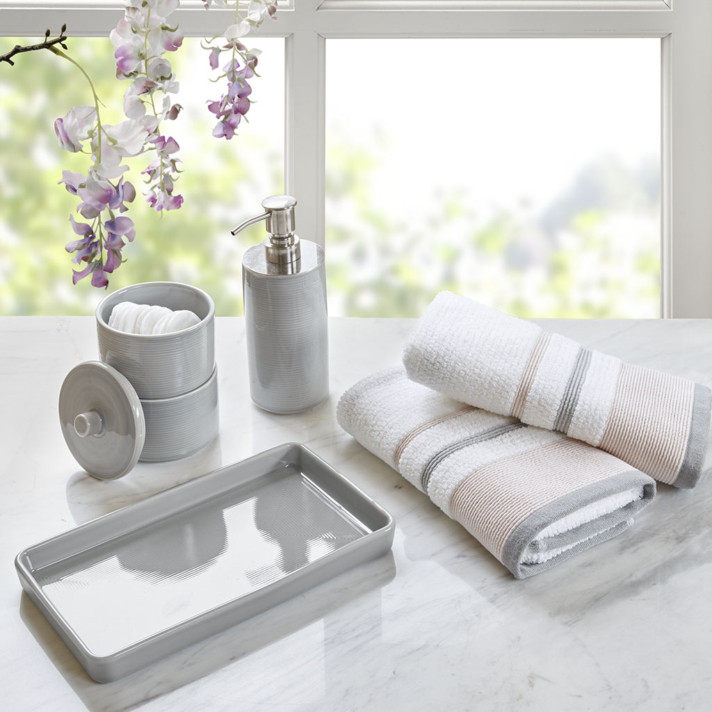 

Urban Habitat - Demi 5 Piece Bath Accessory Set - Grey - See below
