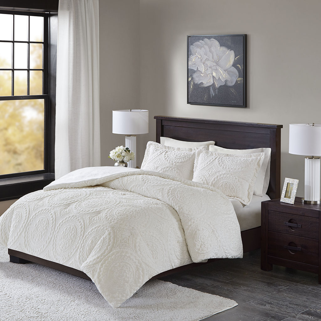 

Madison Park - Arya Medallion Ultra Plush Comforter Mini Set - Ivory - Full/Queen