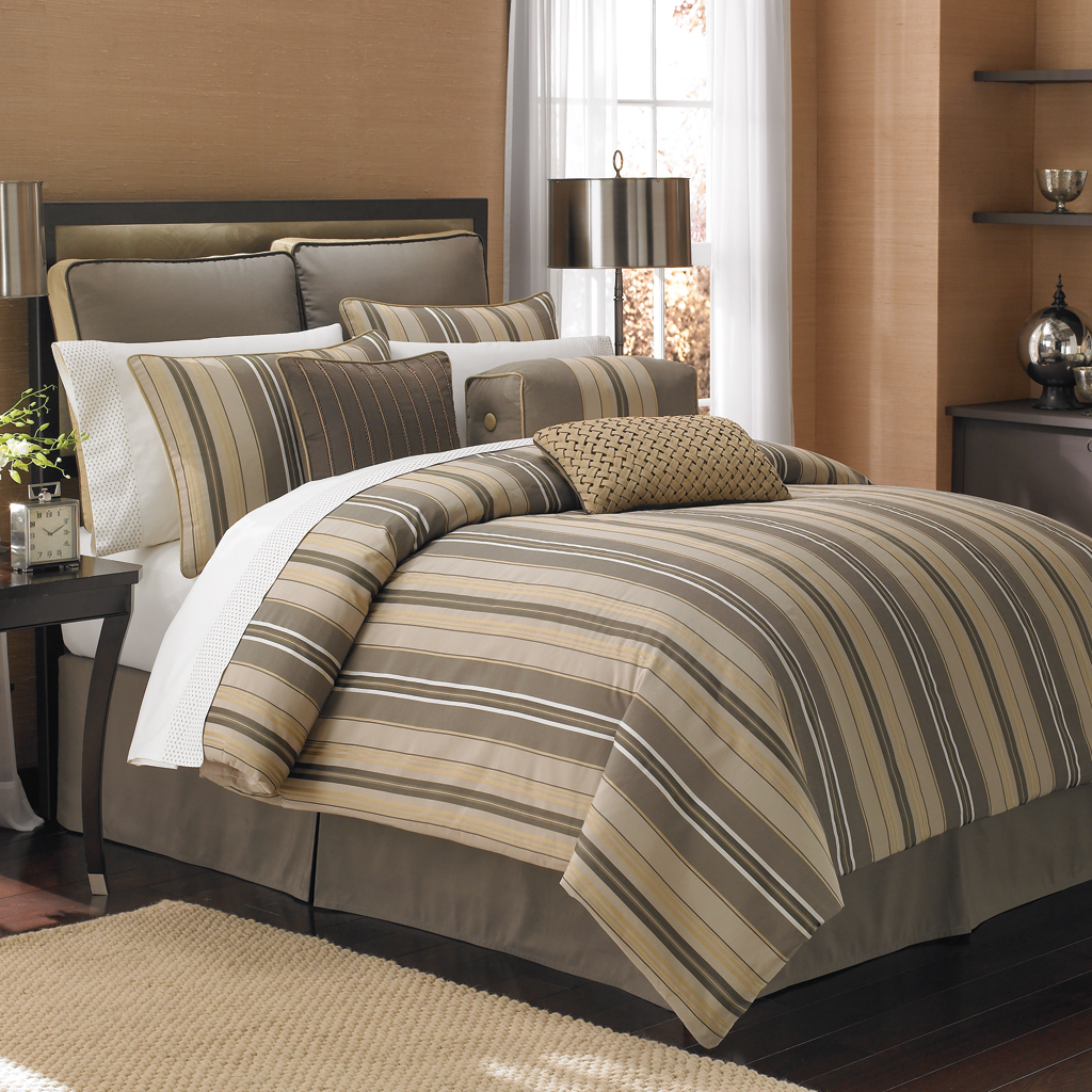 

Robert Allen - Strata Comforter Set - Multi - Queen