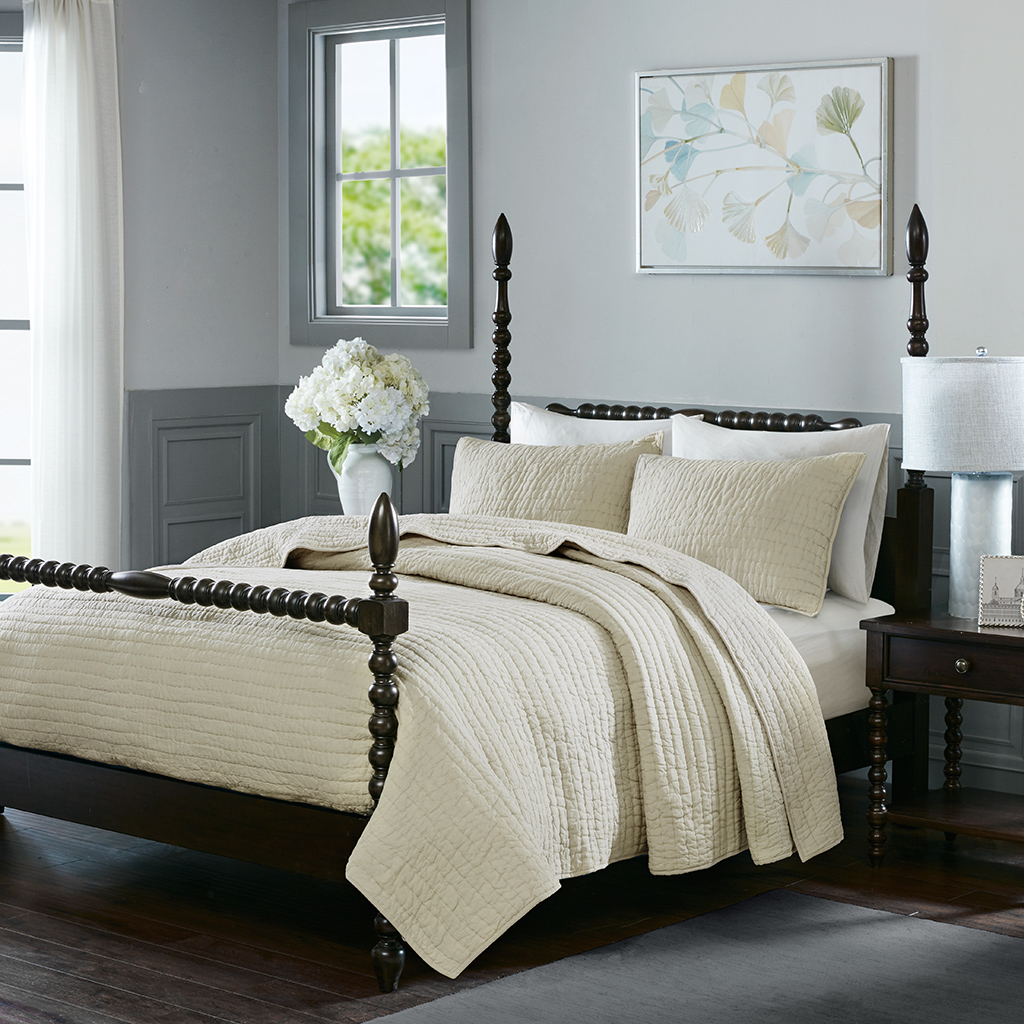 

Madison Park Signature - Serene Cotton Hand Quilted Coverlet Set - Ivory - King