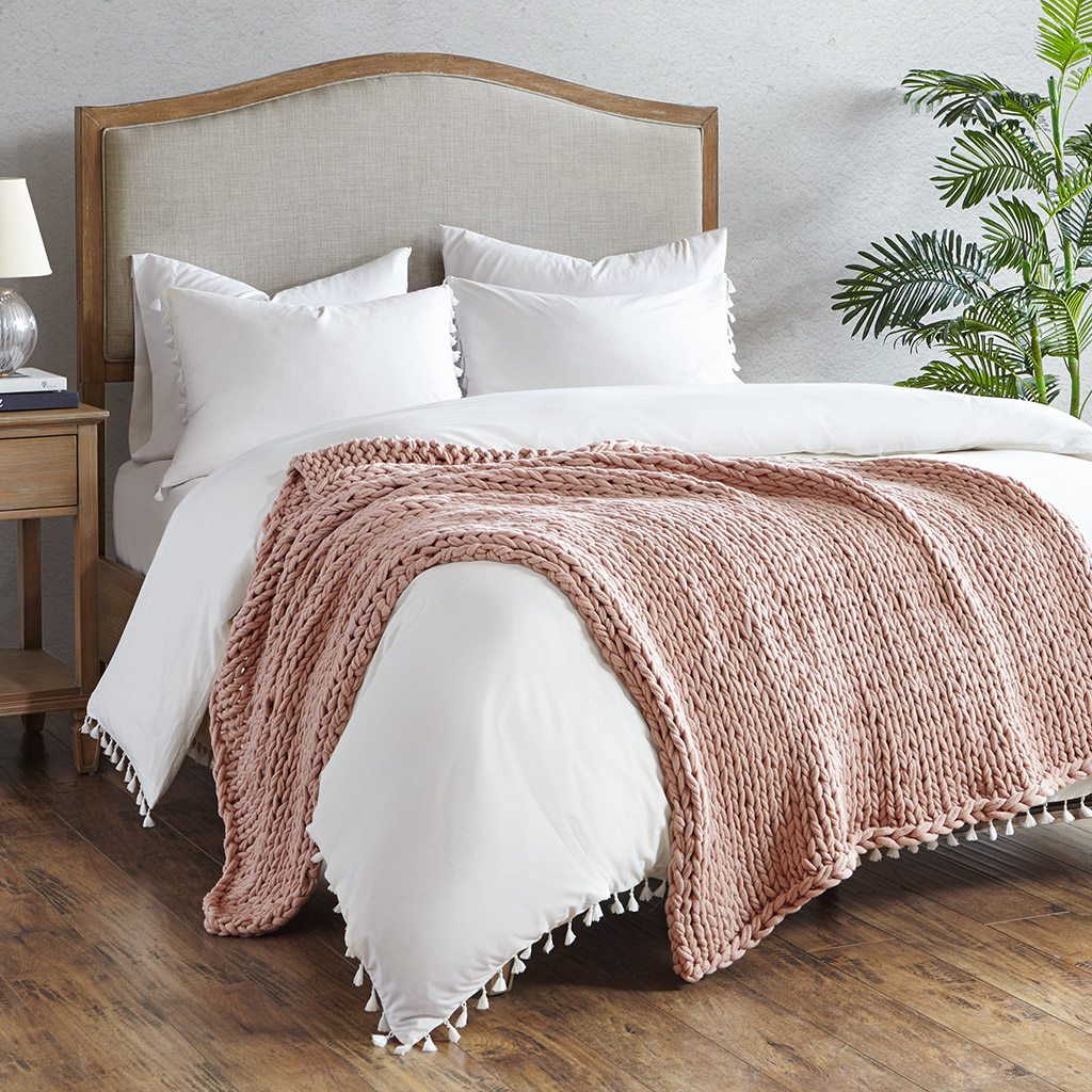 

Madison Park - Handmade Chunky Double Knit Throw - Blush - 50"W x 60"L