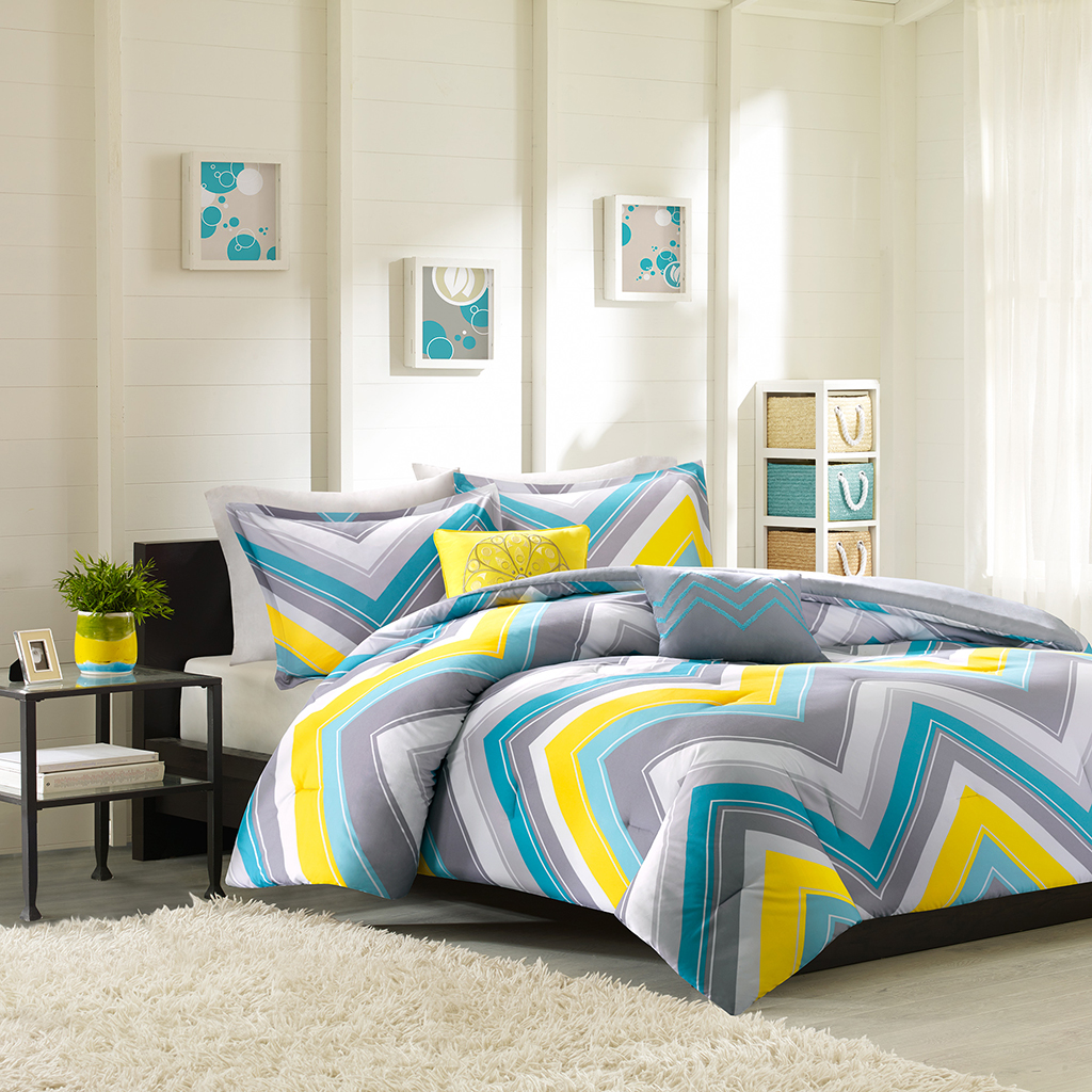 

Intelligent Design - Elise Multi Piece Comforter Set - Blue - King