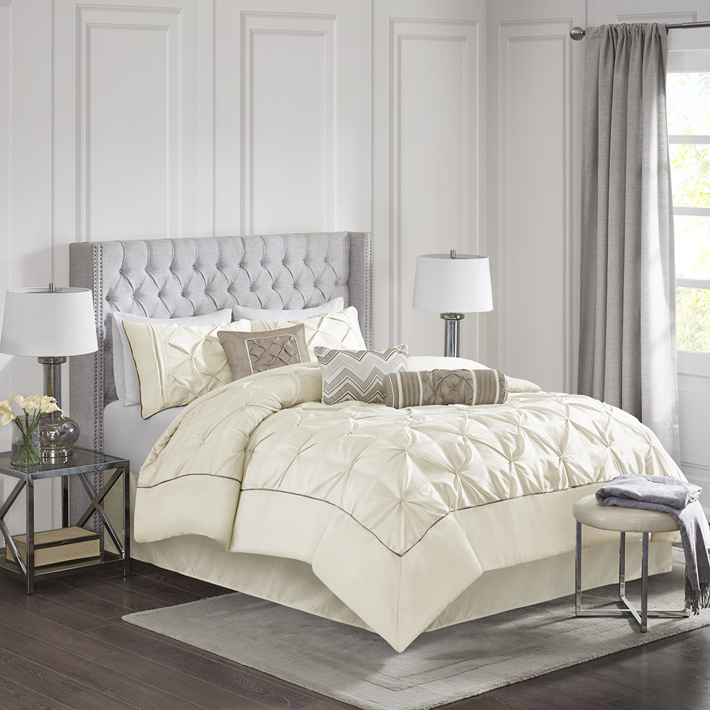

Madison Park - Laurel 7 Piece Tufted Comforter Set - Ivory - Queen