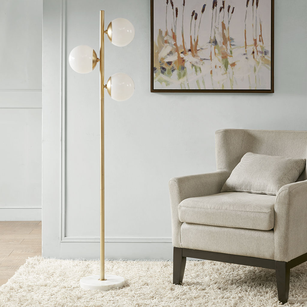 

Madison Park Signature - Holloway Floor Lamp - White/Gold - See below