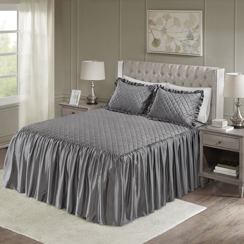 

Madison Park - Roxanne Faux Velvet Reversible 3 Piece Bedspread Set - Grey - Queen