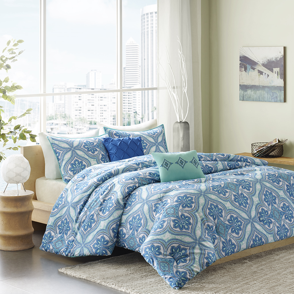

Intelligent Design - Lionna Comforter Set - Blue - Twin/Twin XL