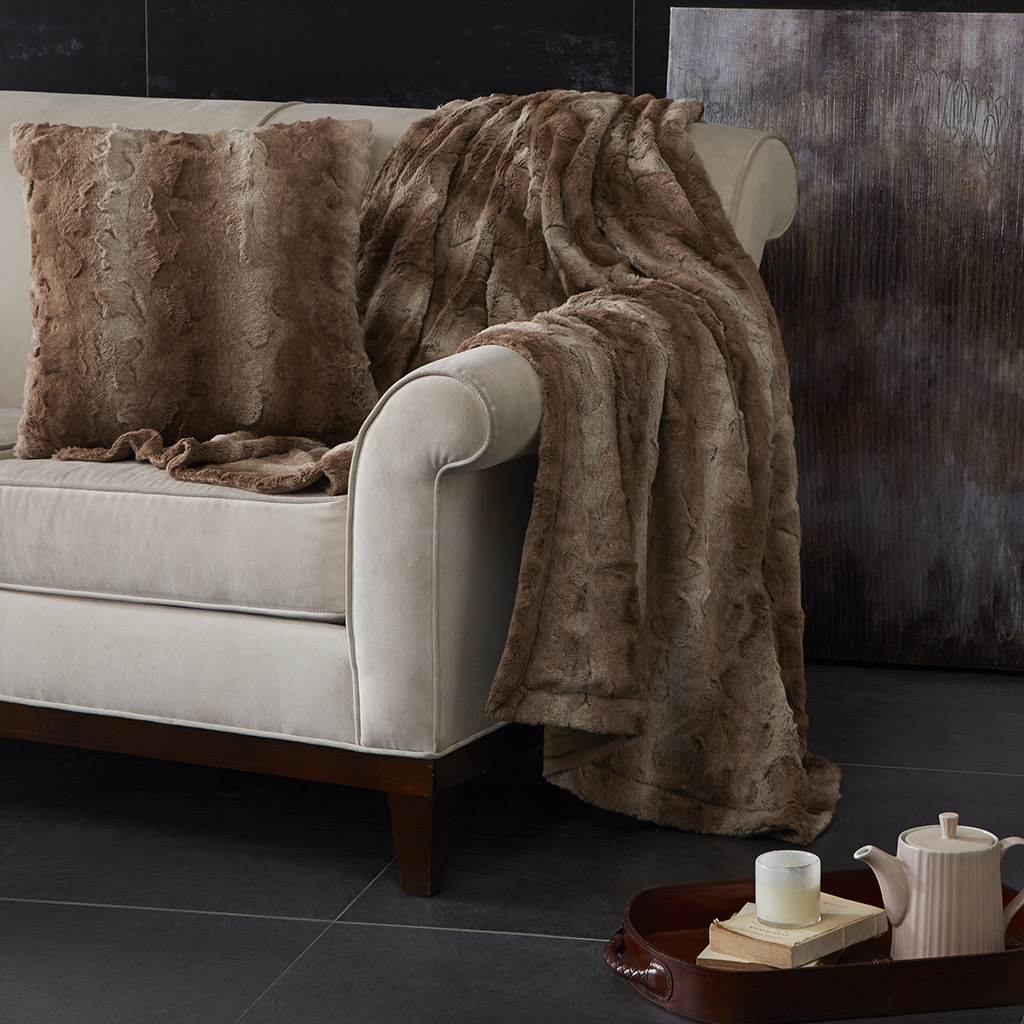 

Madison Park - Zuri Oversized Faux Fur Throw - Tan - 60x70