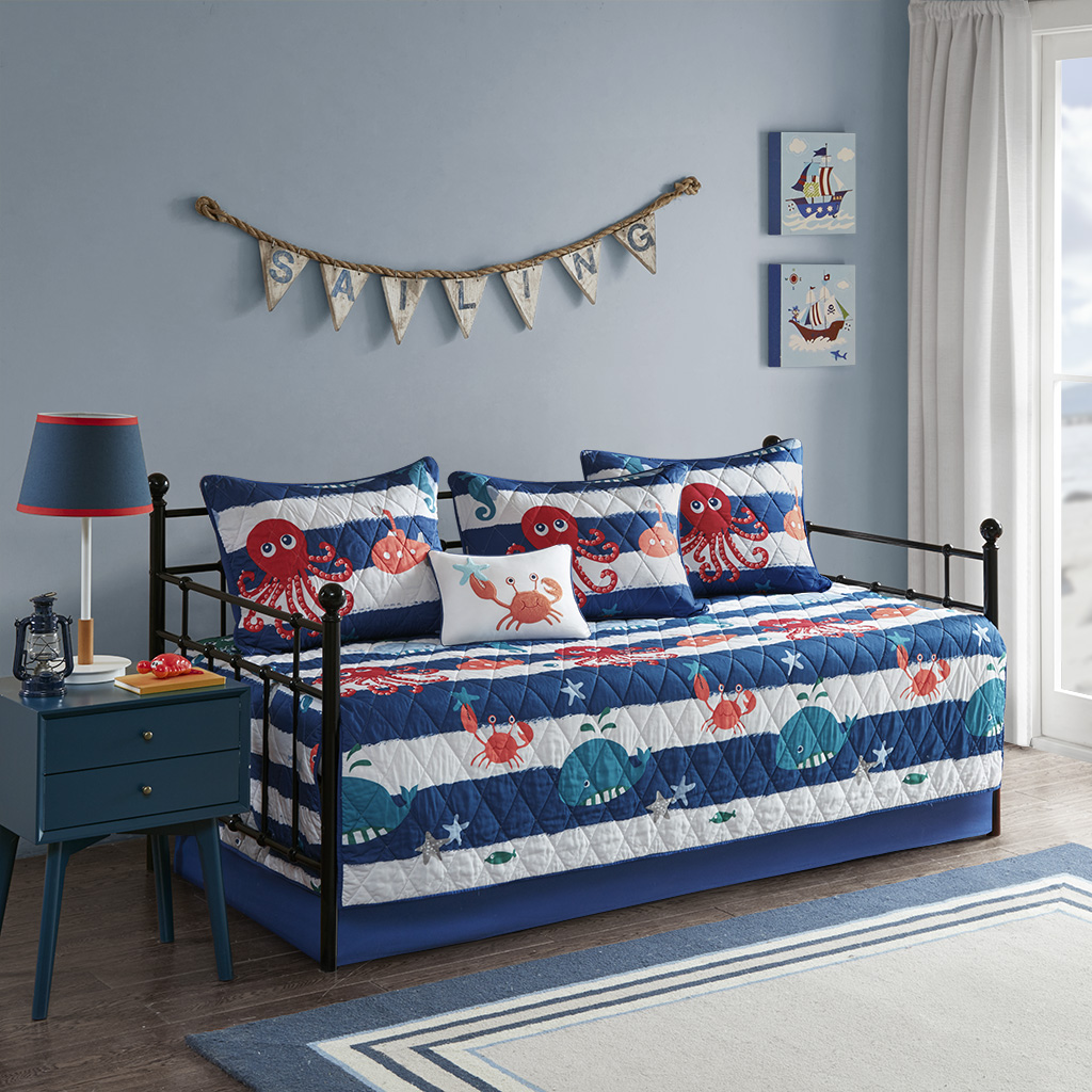 

Mi Zone Kids - Sealife 6 Piece Reversible Daybed Set - Blue - Daybed