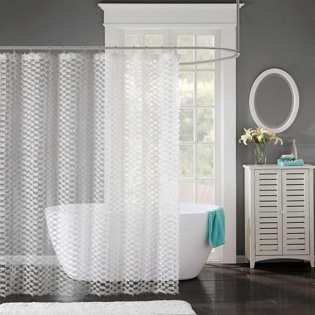 

Madison Park - Erin Clipped Shower Curtain - White - 72x72