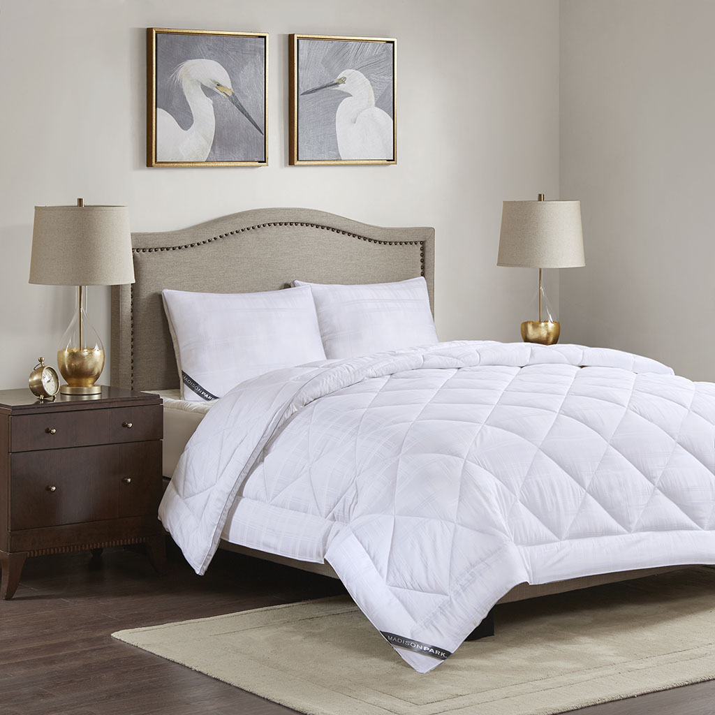 

Madison Park - 525 Thread Count All Season Cotton Rich Down Alternative Comforter - White - Twin/Twin XL